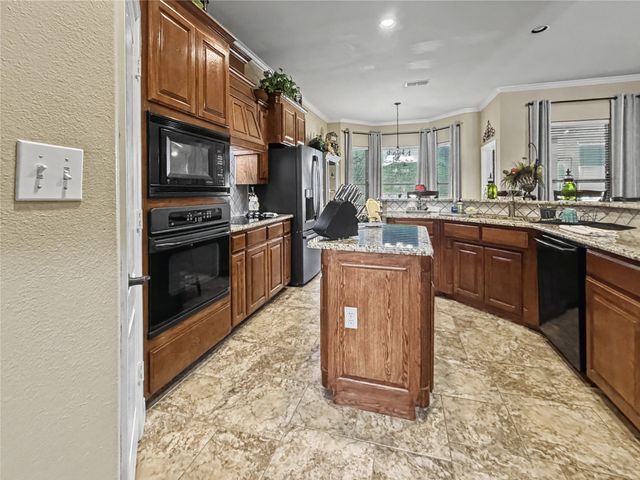 317 Billo Court, Weatherford, TX 76087