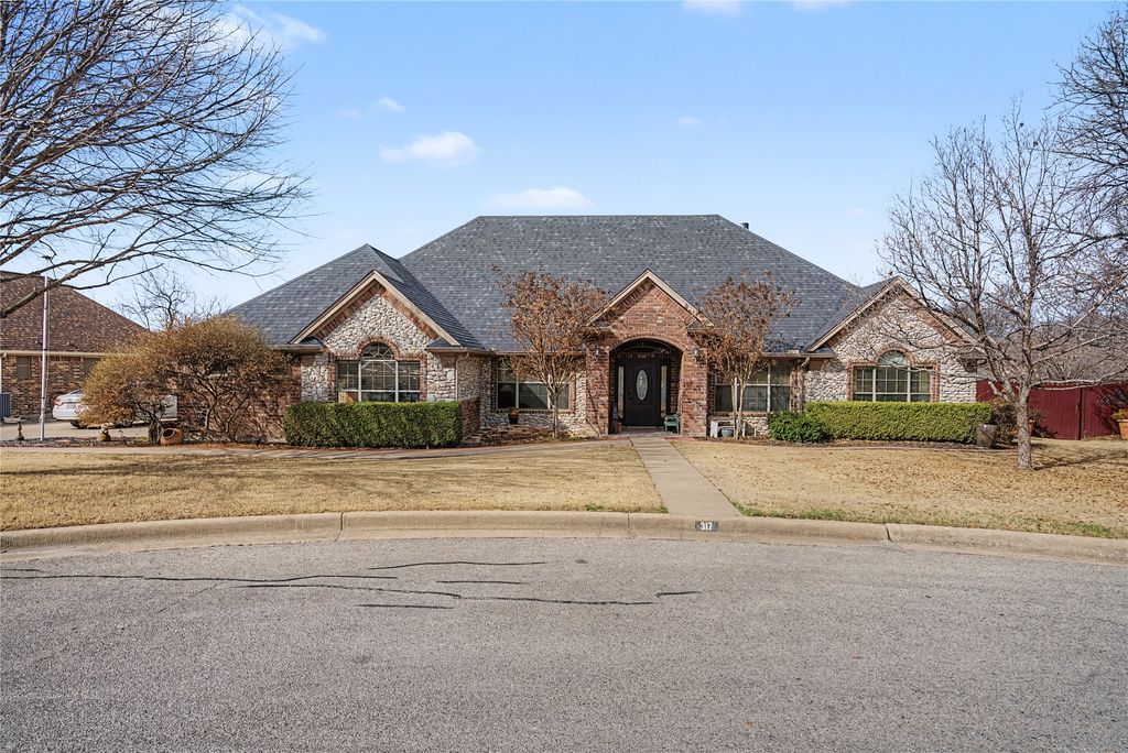 317 Billo Court, Weatherford, TX 76087