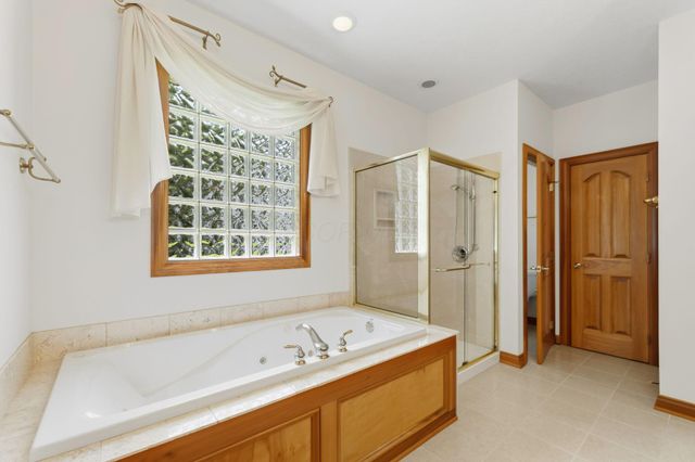 7624 Mikayla Drive, Westerville, OH 43082