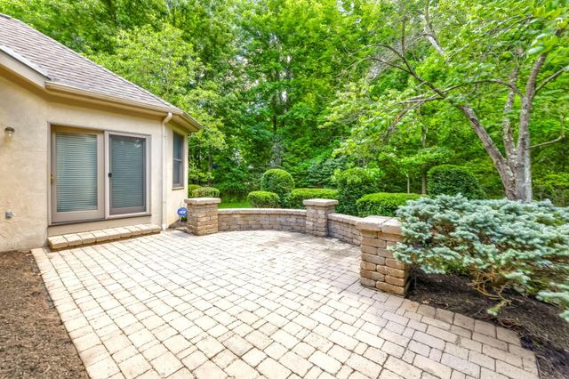 7624 Mikayla Drive, Westerville, OH 43082