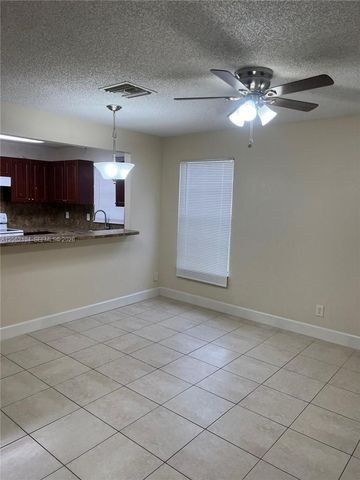 9 NE 44th Street, Deerfield Beach, FL 33064