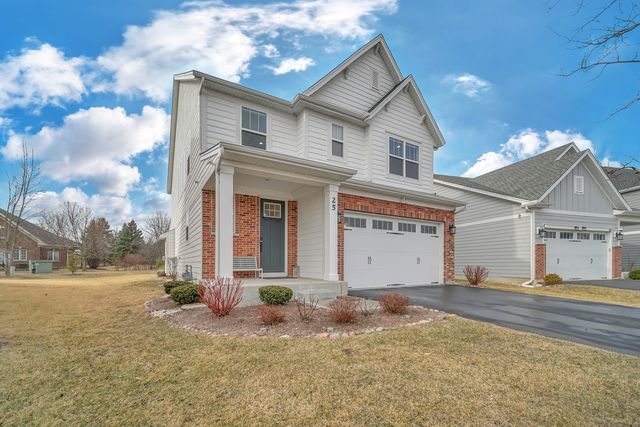25 Commons Circle, Hawthorn Woods, IL 60047