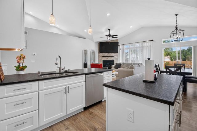 3012 30th STREET, Kenosha, WI 53144