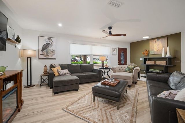 1003 MANDALAY DRIVE, Brandon, FL 33511