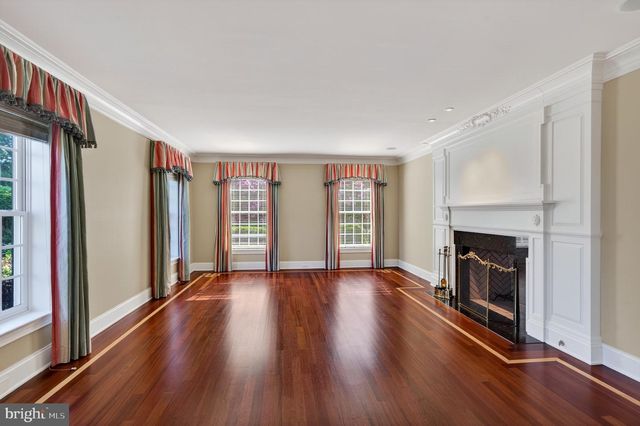 152 GRUBB RD, Malvern, PA 19355