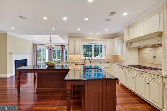 152 GRUBB RD, Malvern, PA 19355
