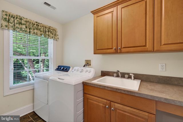 152 GRUBB RD, Malvern, PA 19355