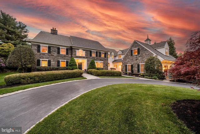 152 GRUBB RD, Malvern, PA 19355