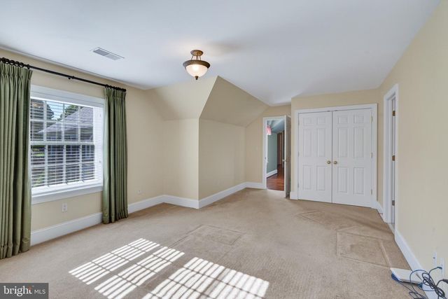 152 GRUBB RD, Malvern, PA 19355