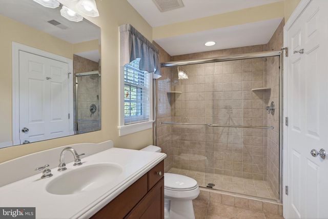152 GRUBB RD, Malvern, PA 19355