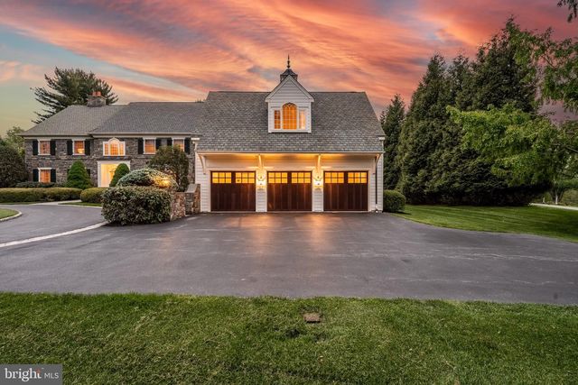152 GRUBB RD, Malvern, PA 19355