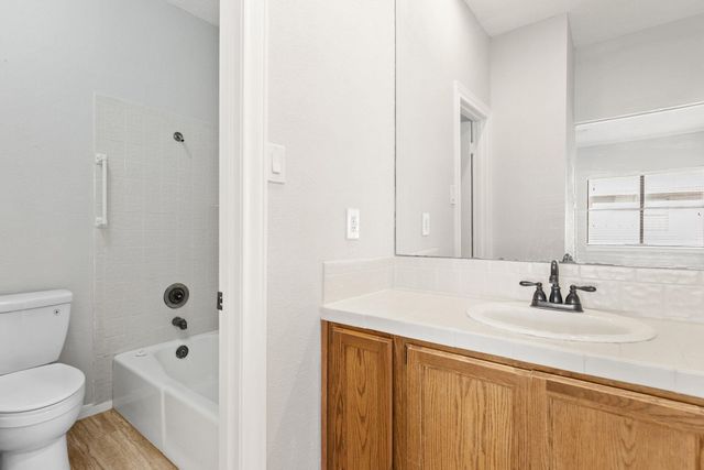 10819 Crown Colony DR 11, Austin, TX 78747