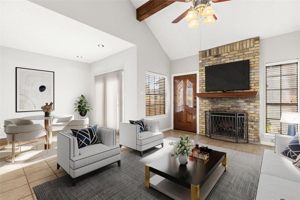 10819 Crown Colony DR 11, Austin, TX 78747