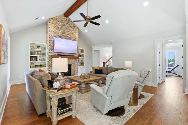 813 Belle Grove Loop, Benton, AR 72019