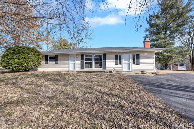 1220 S Point Prairie Road, Wentzville, MO 63385