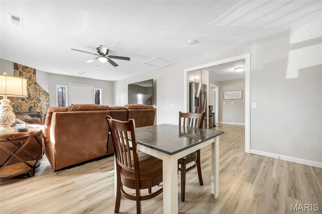 1220 S Point Prairie Road, Wentzville, MO 63385