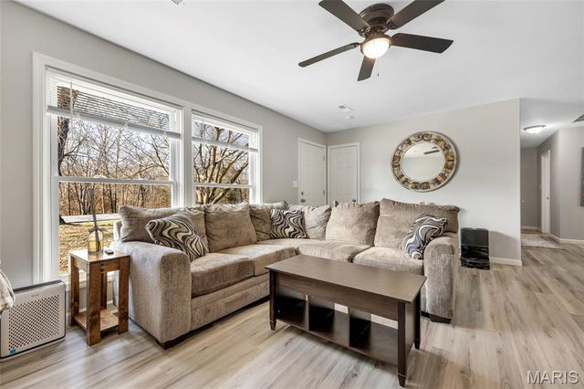 1220 S Point Prairie Road, Wentzville, MO 63385