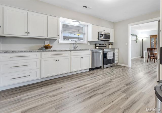 1220 S Point Prairie Road, Wentzville, MO 63385