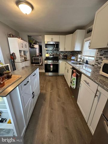 203 MILL ST, Mount Holly, NJ 08060