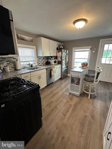203 MILL ST, Mount Holly, NJ 08060