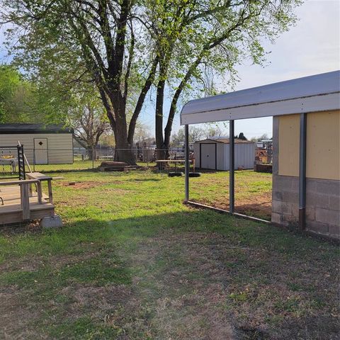 504 Riverview Drive, Noble, OK 73068