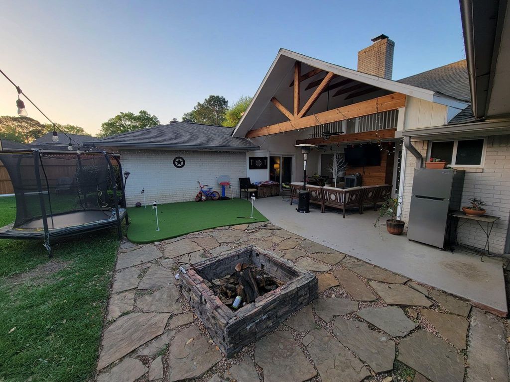 12403 Tottenham Drive, Houston, TX 77031