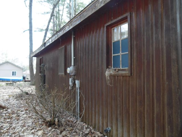 1741 S Whitney Road, Beaverton, MI 48612