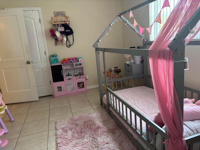 1064 Carolina Avenue, Fort Lauderdale, FL 33312