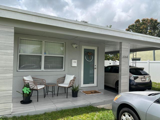 1064 Carolina Avenue, Fort Lauderdale, FL 33312