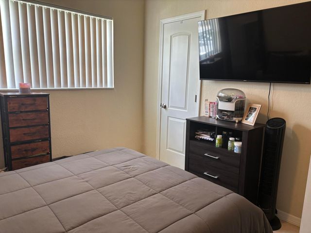 1064 Carolina Avenue, Fort Lauderdale, FL 33312