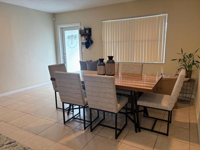 1064 Carolina Avenue, Fort Lauderdale, FL 33312