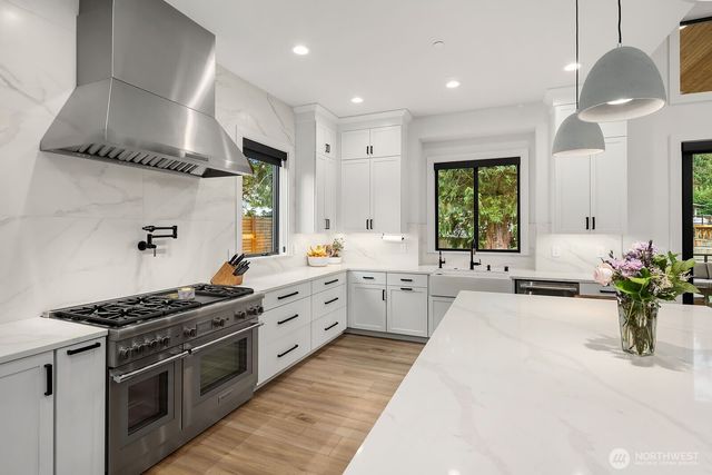 16902 141st Place NE, Woodinville, WA 98072