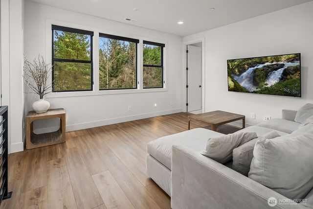 16902 141st Place NE, Woodinville, WA 98072