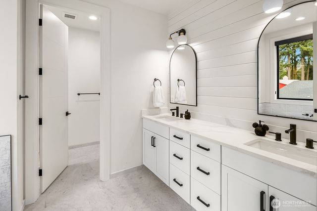 16902 141st Place NE, Woodinville, WA 98072