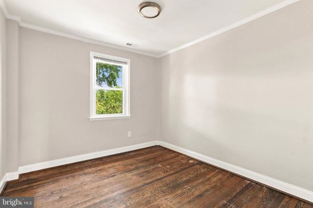 1518 LOCHWOOD RD, Baltimore, MD 21218