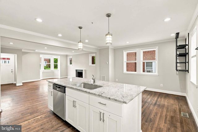 1518 LOCHWOOD RD, Baltimore, MD 21218