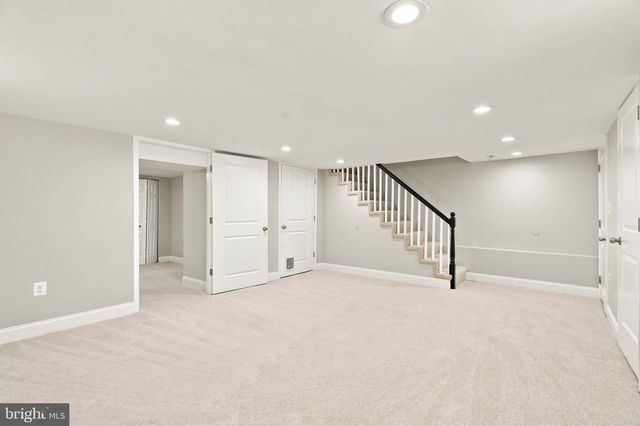 1518 LOCHWOOD RD, Baltimore, MD 21218