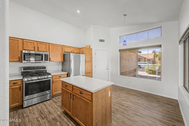 1315 W KINGBIRD Drive, Chandler, AZ 85286