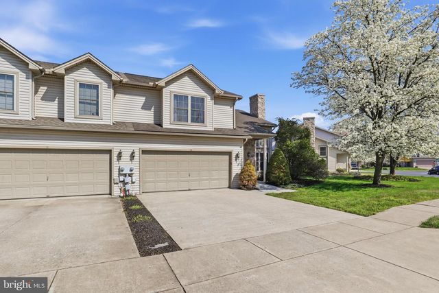 15 CREEKVIEW DR, Middletown, PA 17057