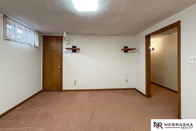 641 N 67th Street, Lincoln, NE 68505