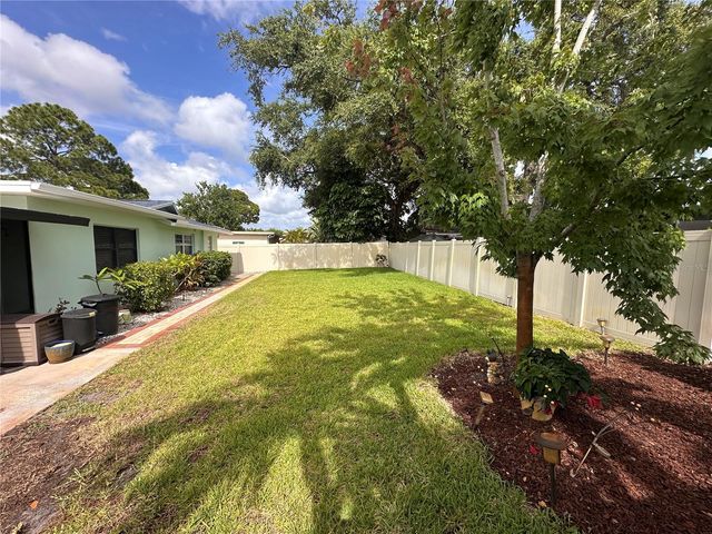 9470 JOEL DRIVE, Seminole, FL 33777