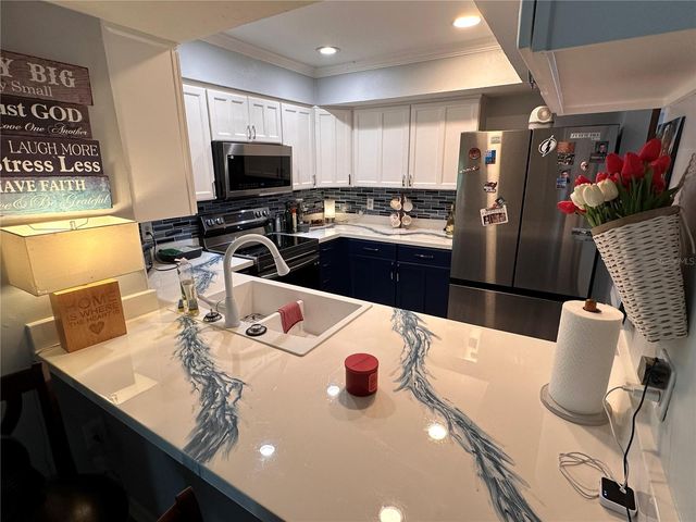 9470 JOEL DRIVE, Seminole, FL 33777