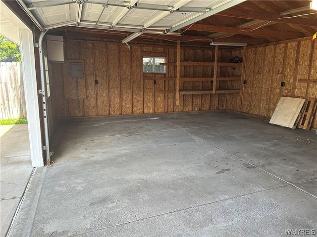 73 Victoria Boulevard, Tonawanda, NY 14217