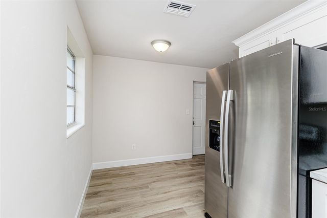 1664 BAYVIEW DRIVE, Lakeland, FL 33805