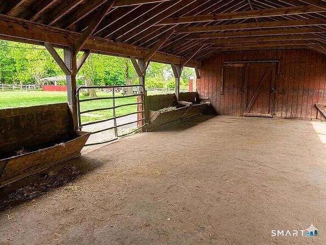 995 North Farms Road, Wallingford, CT 06492