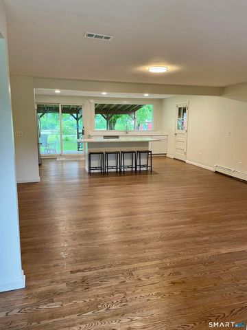 995 North Farms Road, Wallingford, CT 06492
