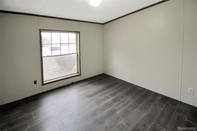 7175 Ozga Street, Romulus, MI 48174
