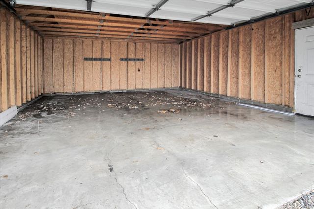 7175 Ozga Street, Romulus, MI 48174