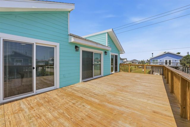 22101 Pecos Drive, Galveston, TX 77554