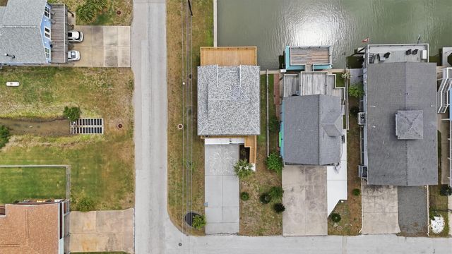22101 Pecos Drive, Galveston, TX 77554